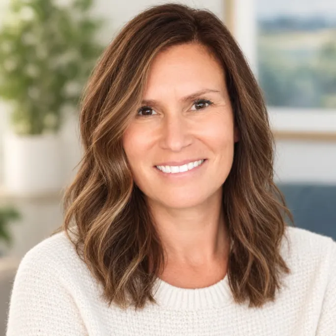 Headshot of Laura Fuqua
