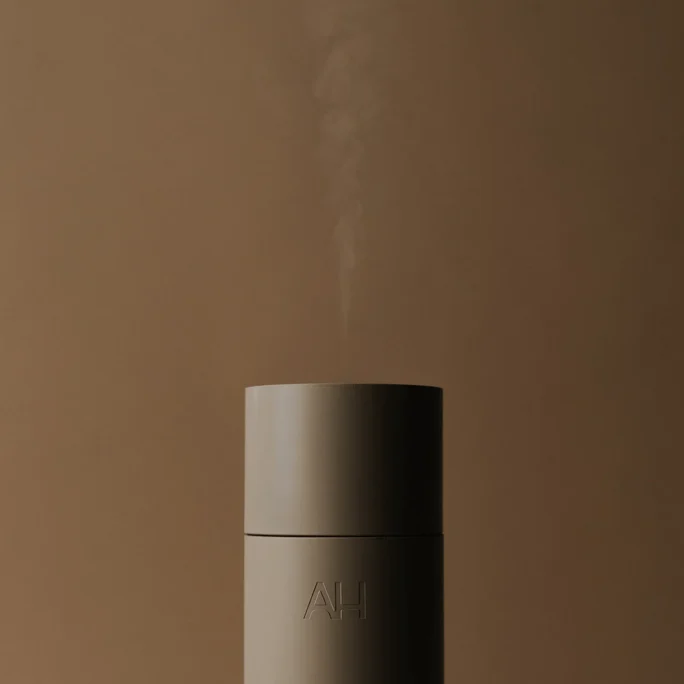 Aura Artsy diffuser image with scent showing