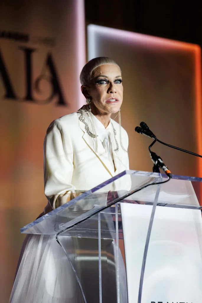 Jan Arnold makes a speech