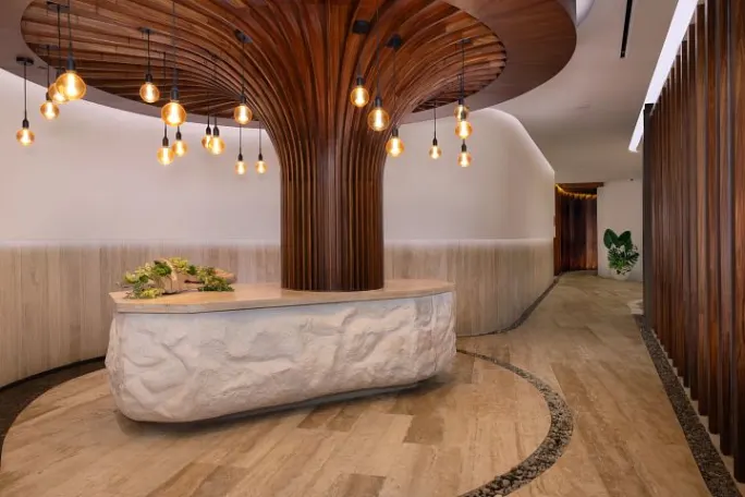 PURE SPA front desk