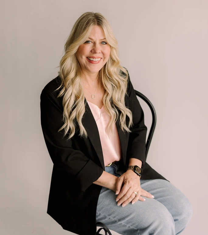 A portrait shot of Lora Powell.