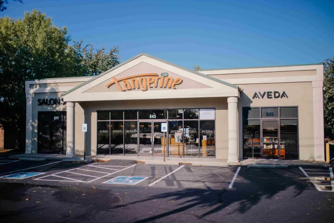 An exterior shot of Tangerine Salon in Murfreesboro, Indiana.