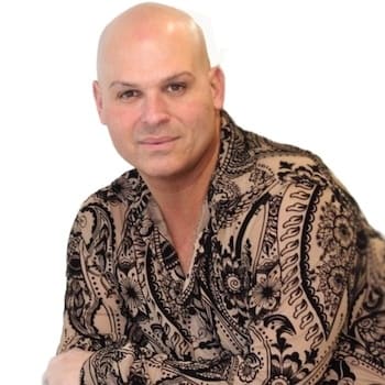 A headshot of Carl Glorioso