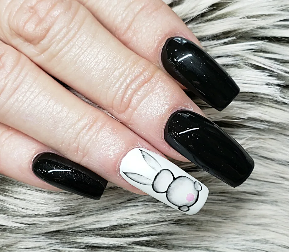 Day 109: Little Easter Bunny Nail Art