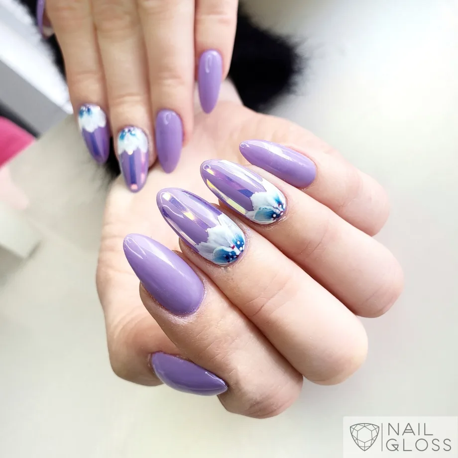 Day 130: Flower and Holo Nail Art