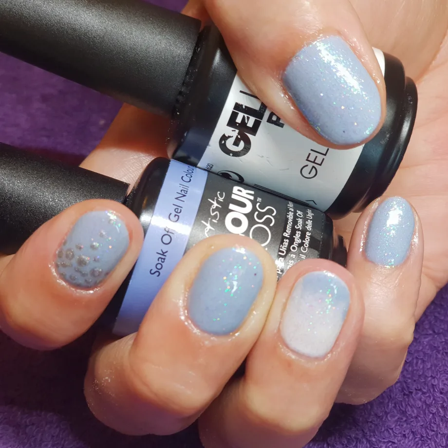 Day 134: Glitter and Accent Flower Nail Art