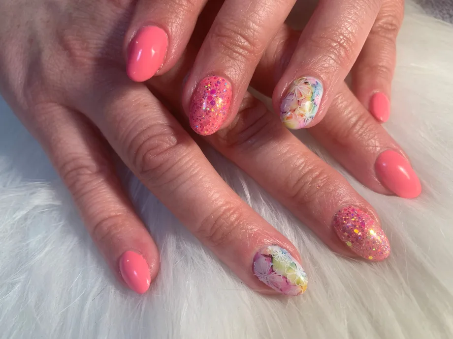 Day 167: Marble Flower Nail Art