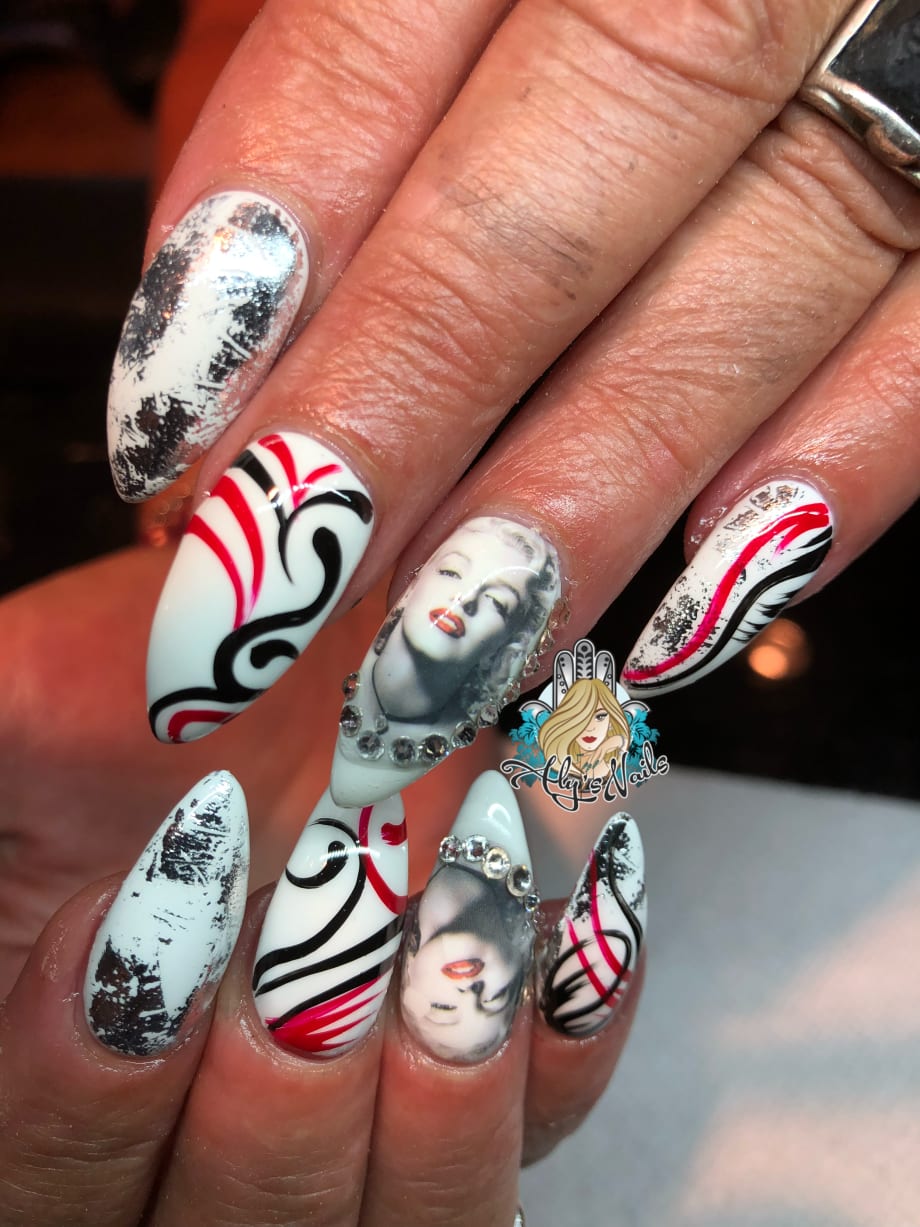 Day 169: Marilyn Monroe Nail Art
