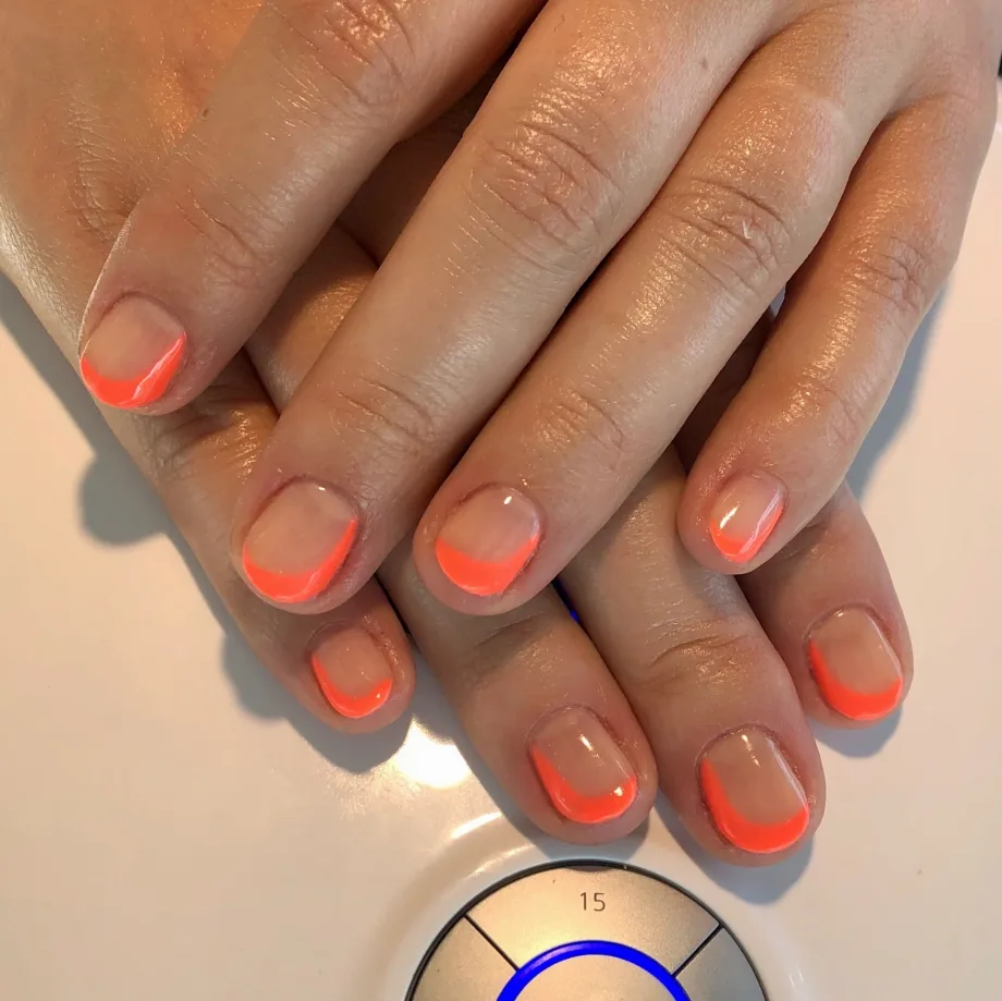 Day 192: Neon Edge Nail Art