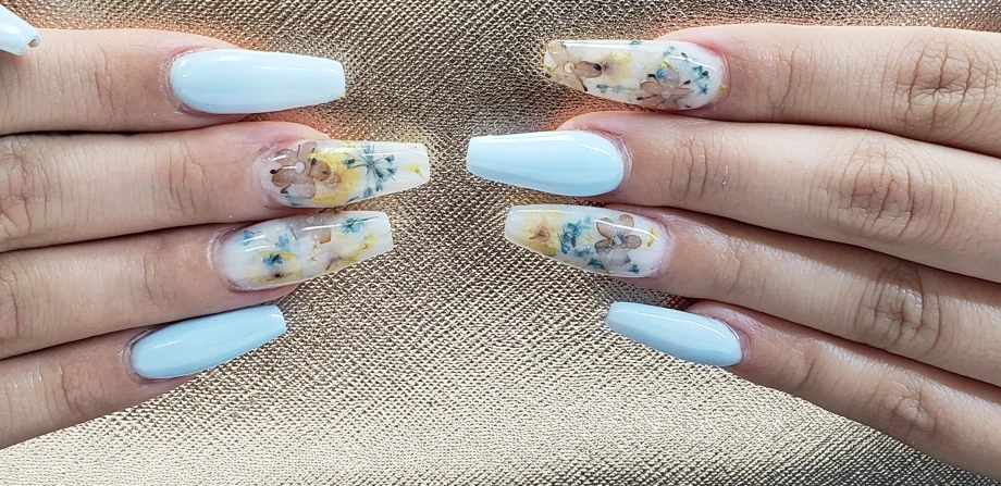 Day 219: Milk Bath Accent Nail Art