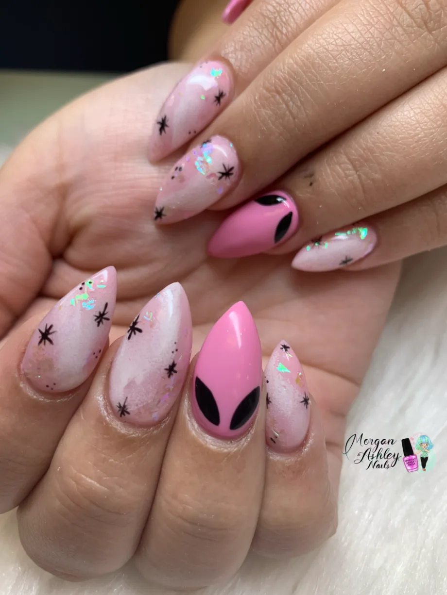 Day 277: Pink Alien Nail Art