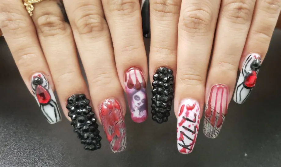 Day 281: Scary Halloween Nail Art