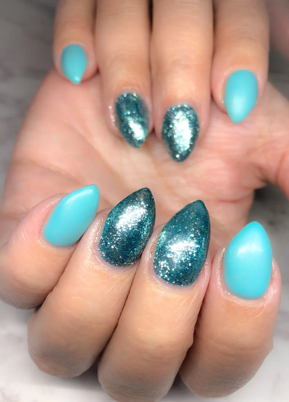 Day 314: Fall Glitter Nail Art