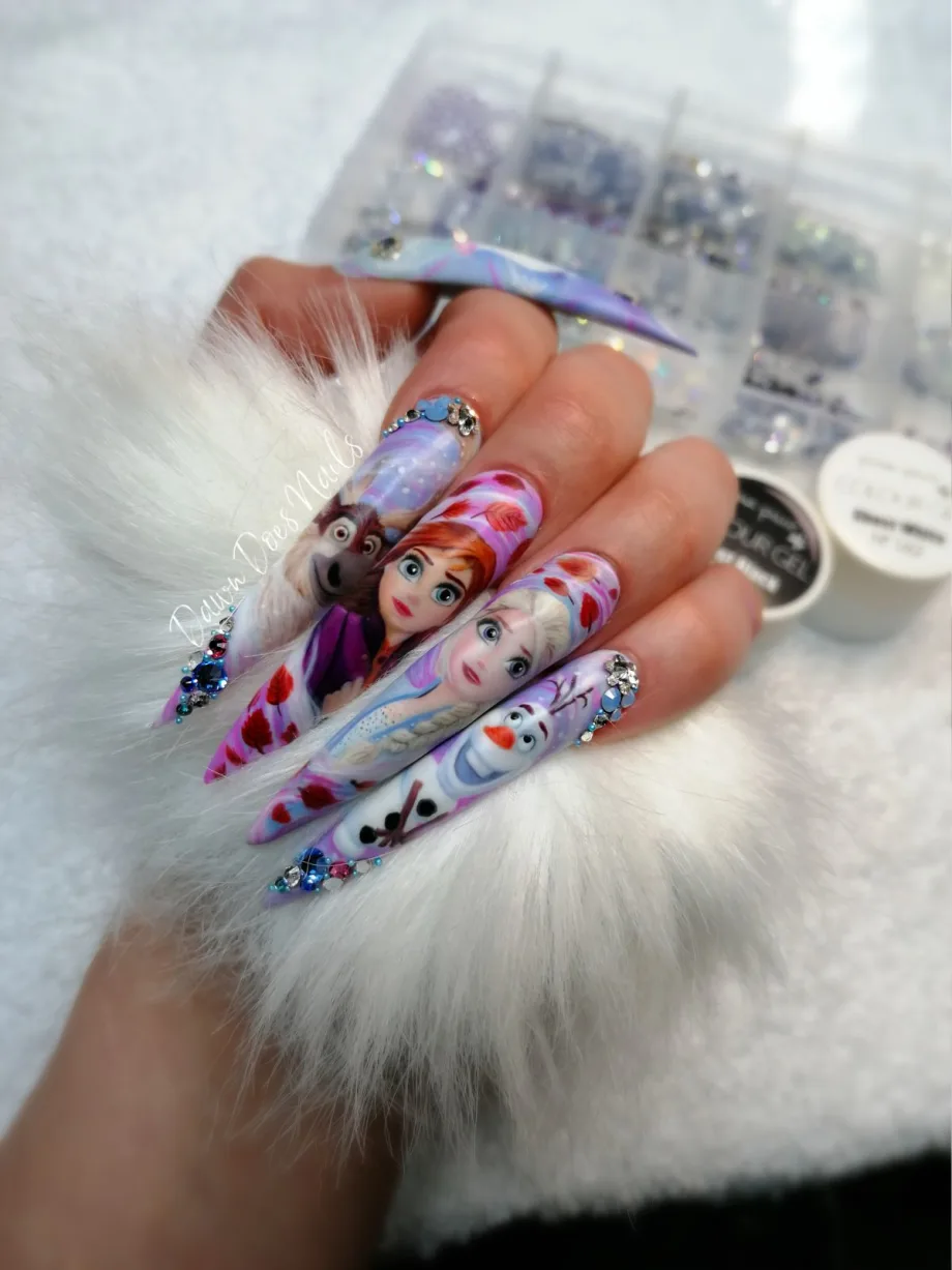 Day 336: Frozen 2 Nail Art