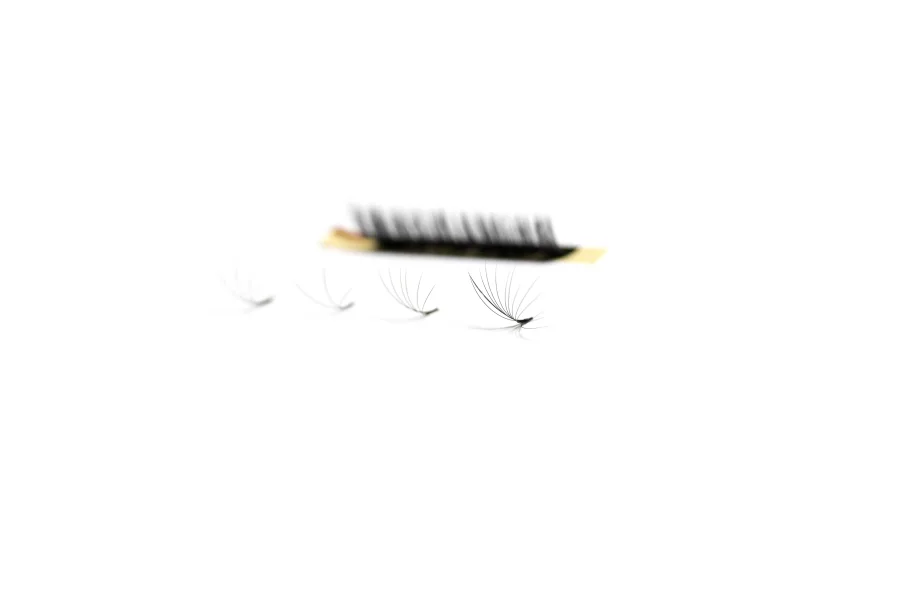 NovaLash's Diamond Dusted Forceps