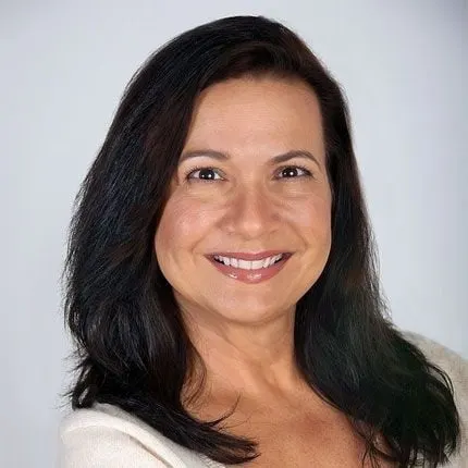 The Professional Beauty Industry Mourns the Loss of Communications Guru Dina Elliot