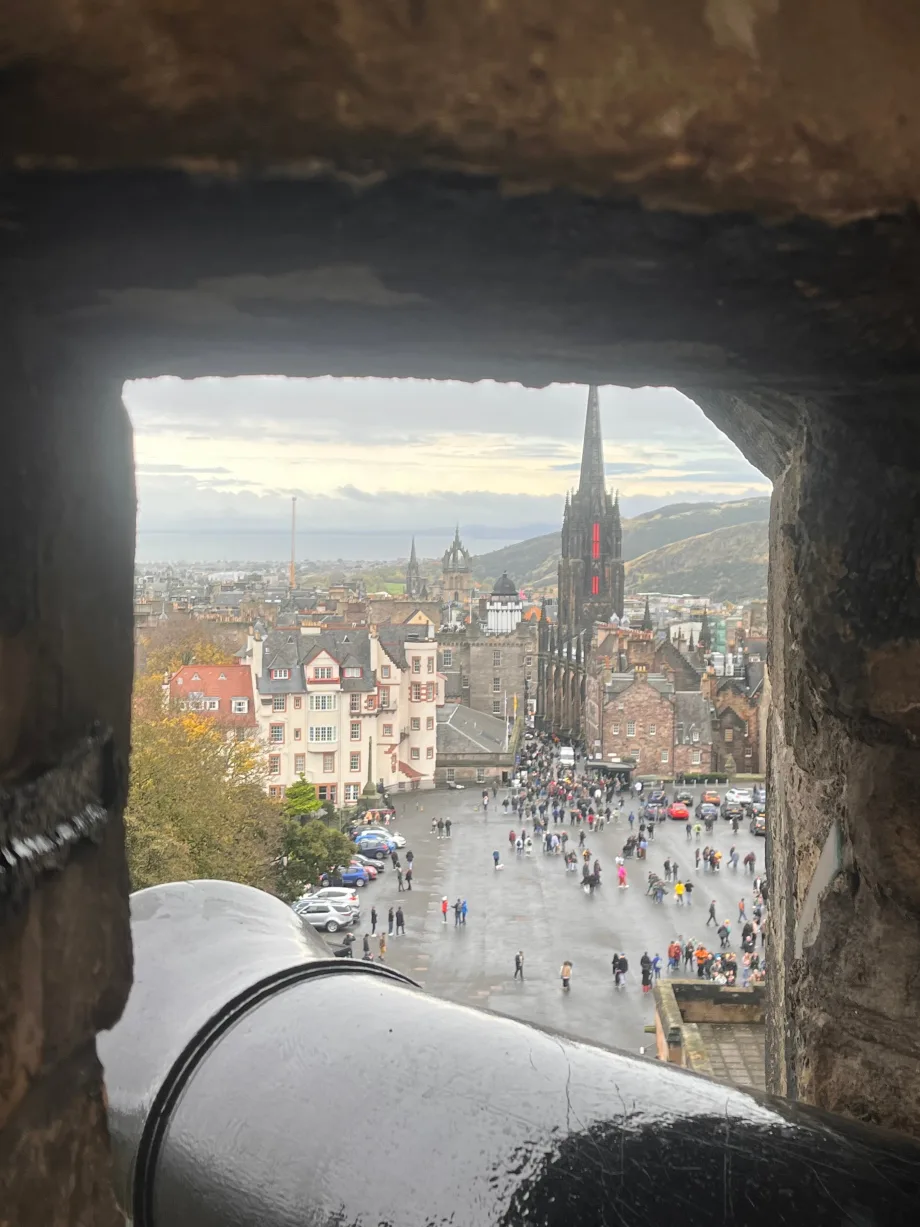 Edinburgh from atop the castle