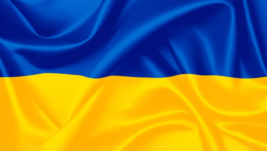 Here's How to Help Salons in Ukraine