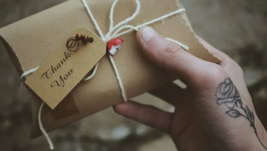 How to Create and Sell Gift Cards at Your Salon