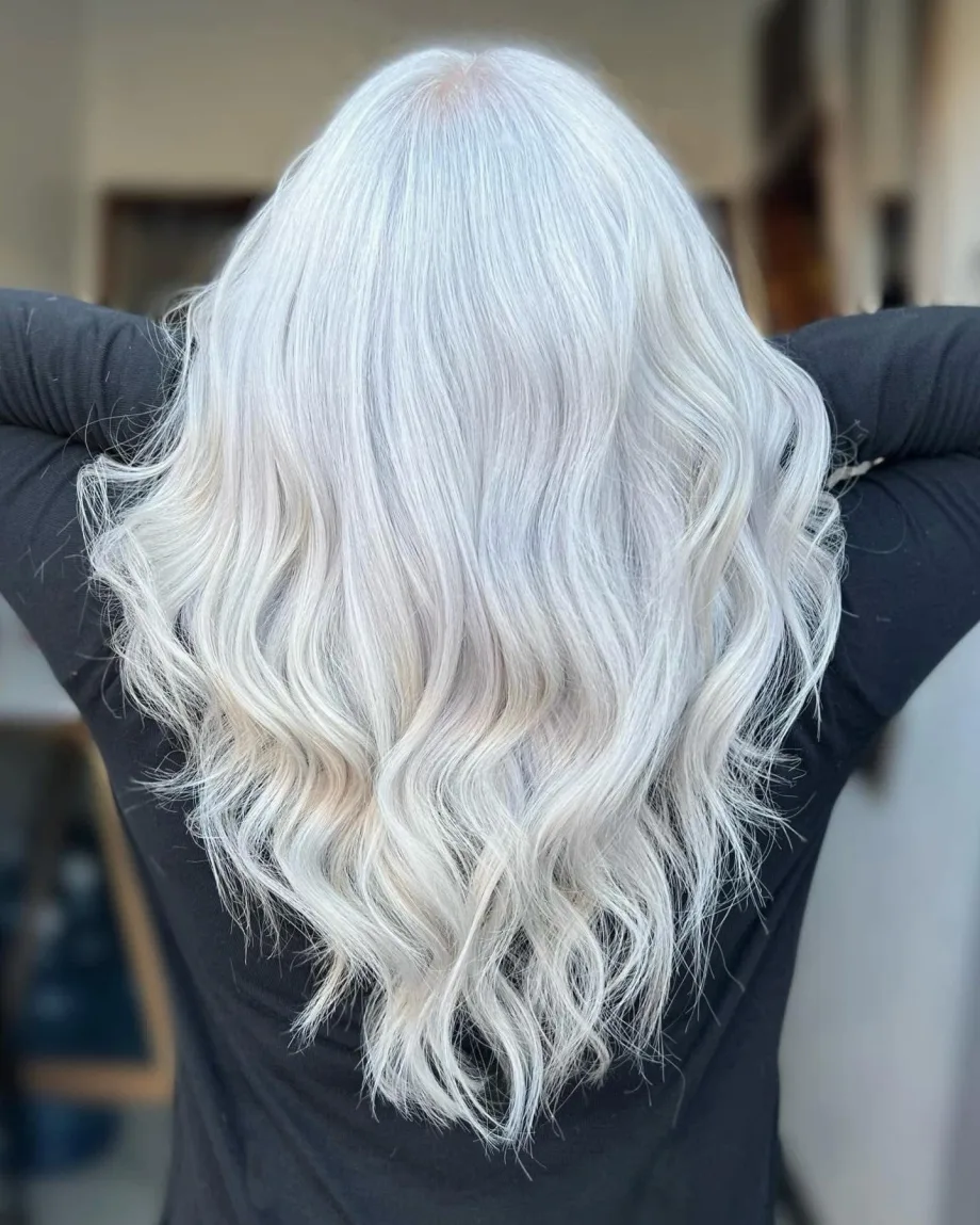 Colorists Create Pristine Platinums Based on Pantone's Cloud Dancer
