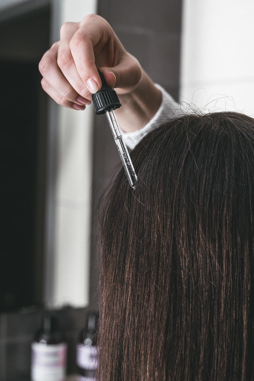 Hair concerns are common – Thinning and shedding affect about 1 in 10 Americans “to a great extent” and about one-third to a lesser degree.