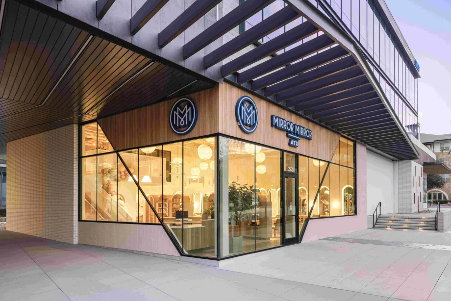 Mirror Mirror's Innovative and Fresh Salon Design