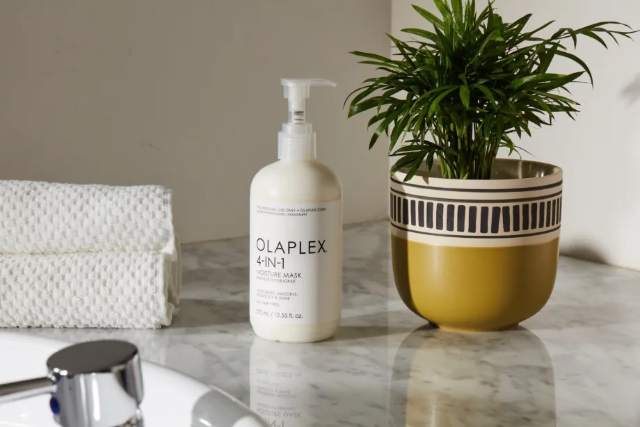 Olaplex Introduces Its 4-in-1 Moisture Mask