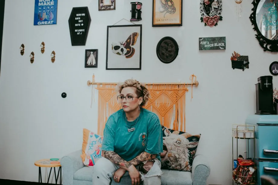 Hollianne Davidson, a New Jersey based stylist.