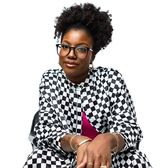The Micro-Salon Blueprint: How Kat Scott Quadrupled Income by Maximizing Her Suite