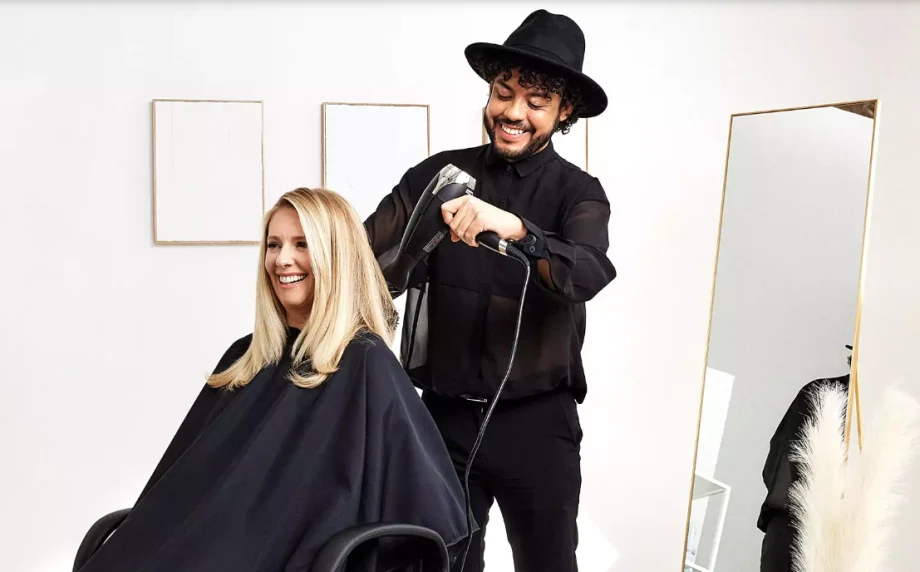 Sola Salons Achieves Industry First Milestone of 20K Beauty Pros
