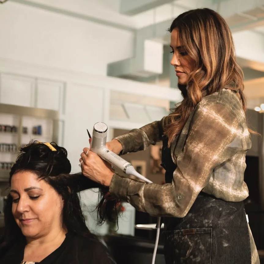 A New Square Survey Finds 1 in 3 Consumers are in an Open Relationship with Their Hair Stylist