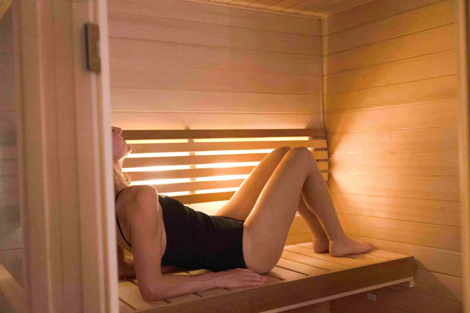 Sway sauna