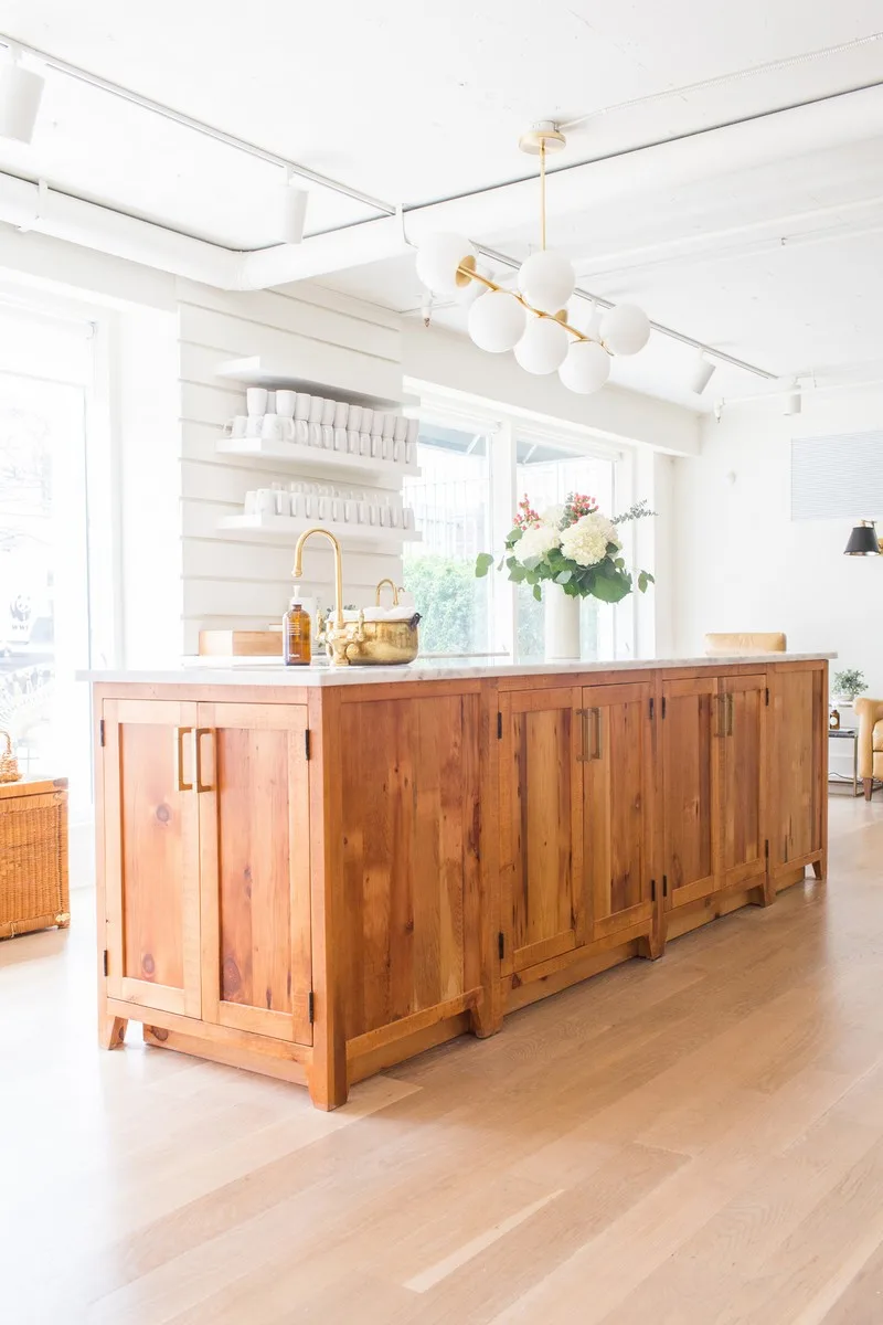 Varnish Lane Adds Salons in Charleston and Atlanta